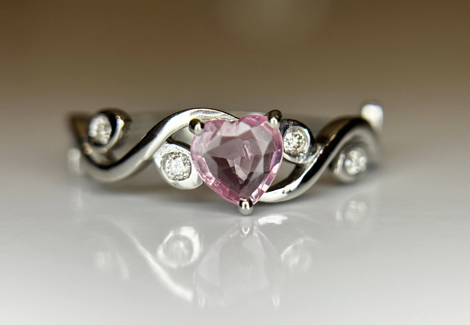 Beautiful 0.48ct Heart Shape Unheated Ceylon Pink Sapphire Diamonds & 950 Platinum - 8