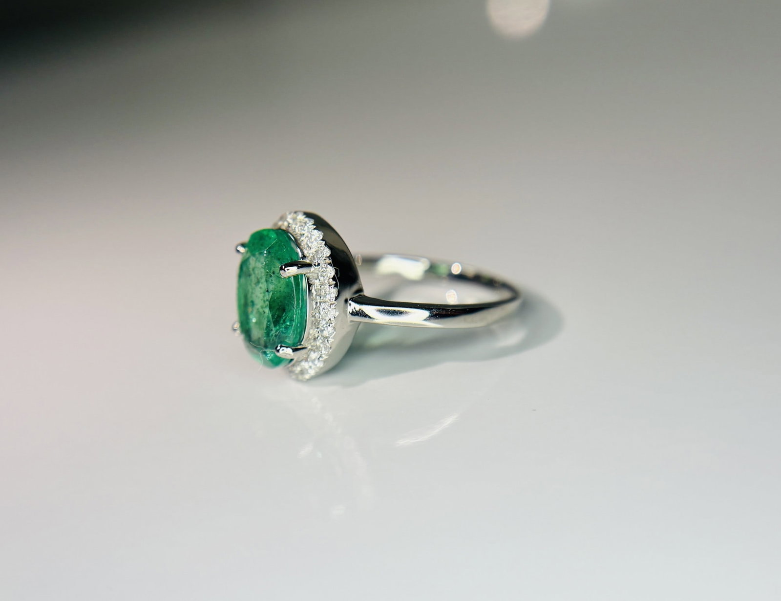 Beautiful 2.70 CT Natural Emerald Ring With Natural Diamonds & Platinum 950 - 4