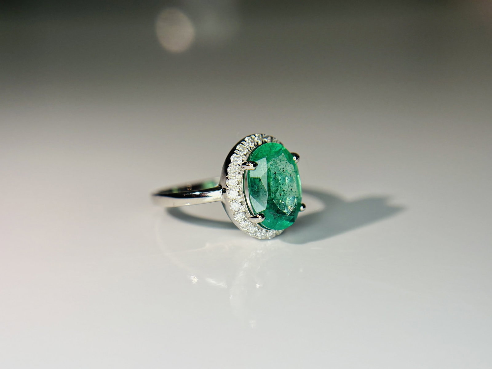 Beautiful 2.70 CT Natural Emerald Ring With Natural Diamonds & Platinum 950 - 7