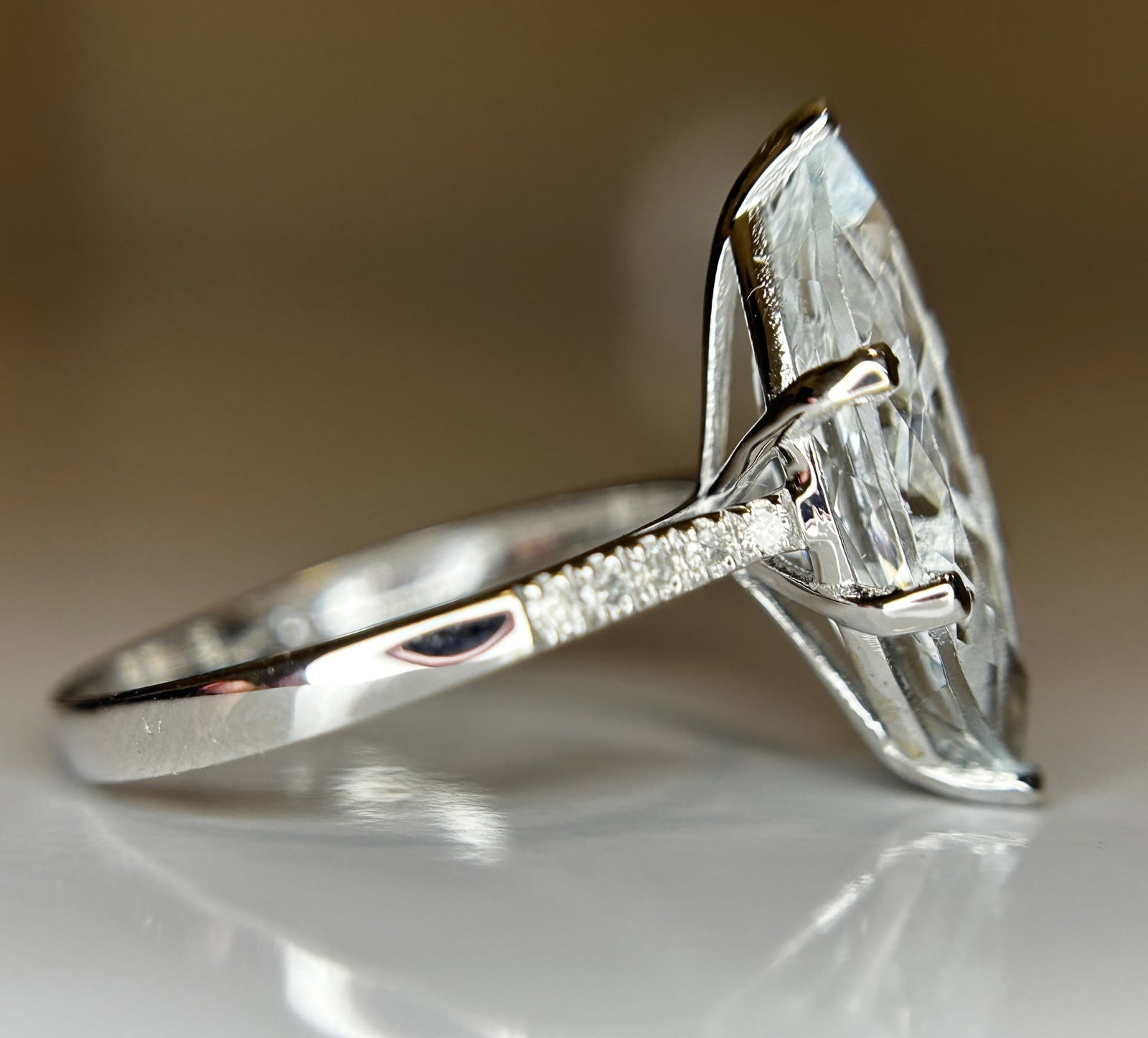 Beautiful 3.16 CT Natural Aquamarine Ring With Natural Diamonds & 18k White Gold - 8
