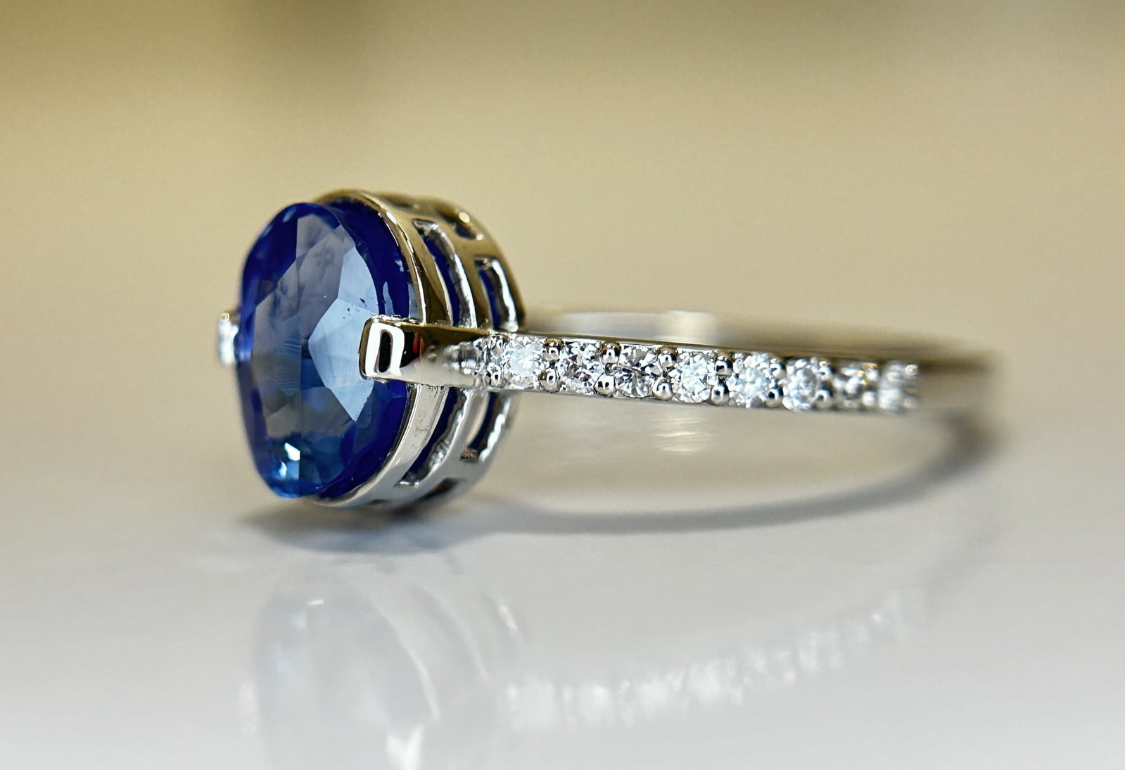 Beautiful 1.77CT Unheated Burma Blue Sapphire Diamonds & Platinum - 3