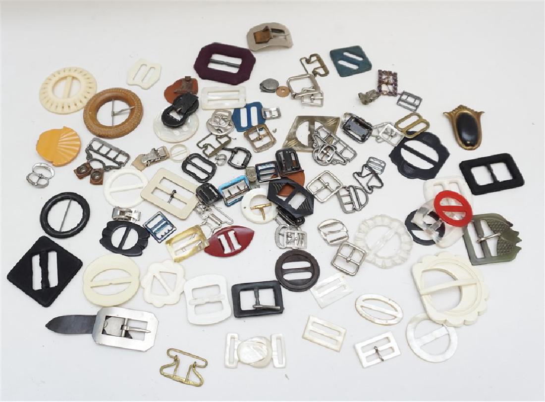 LARGE GROUP VINTAGE BUCKLES BAKELITE + (1 of 5)