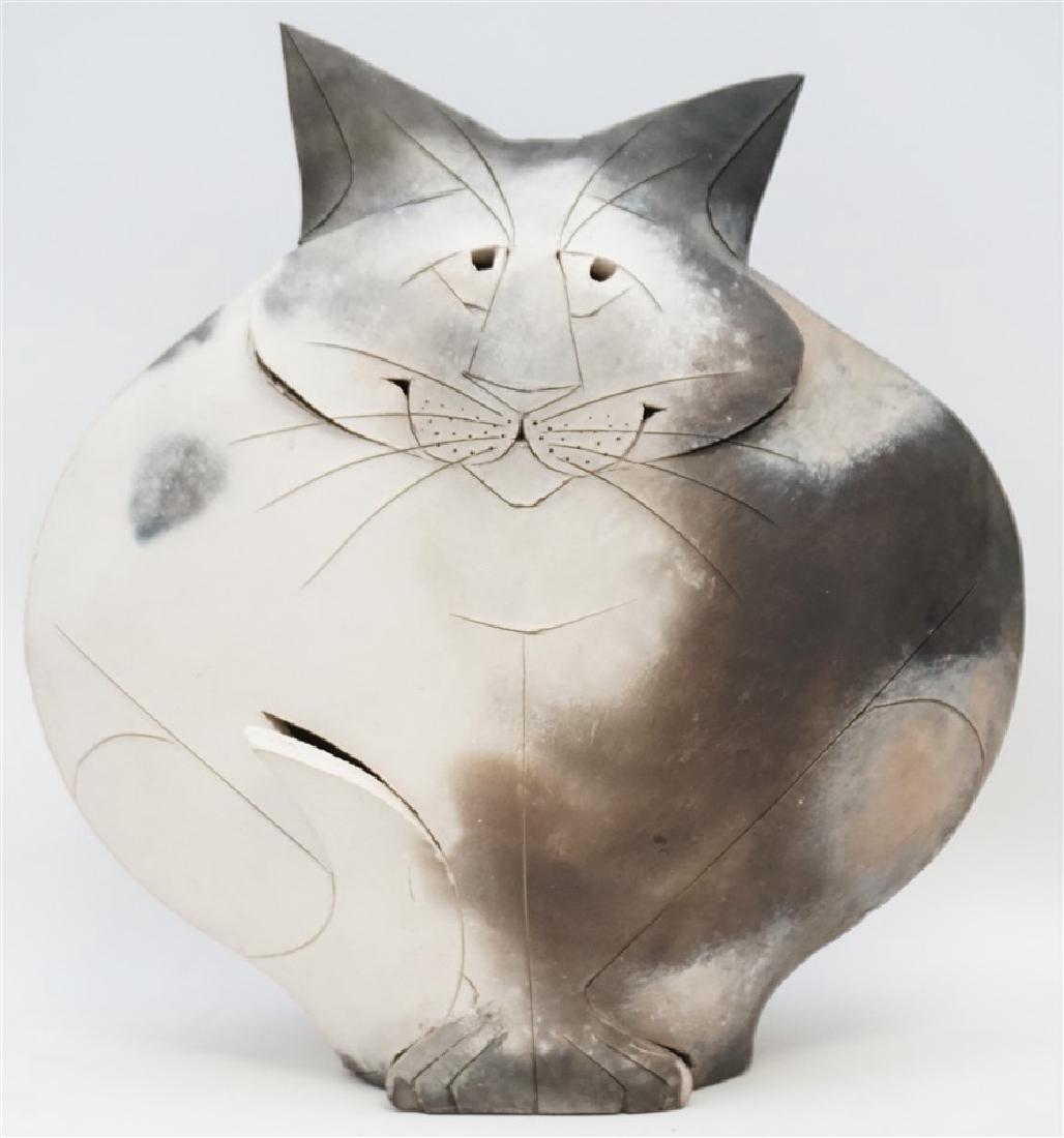DEWEY STUDIO POTTERY CAT (1 of 8)