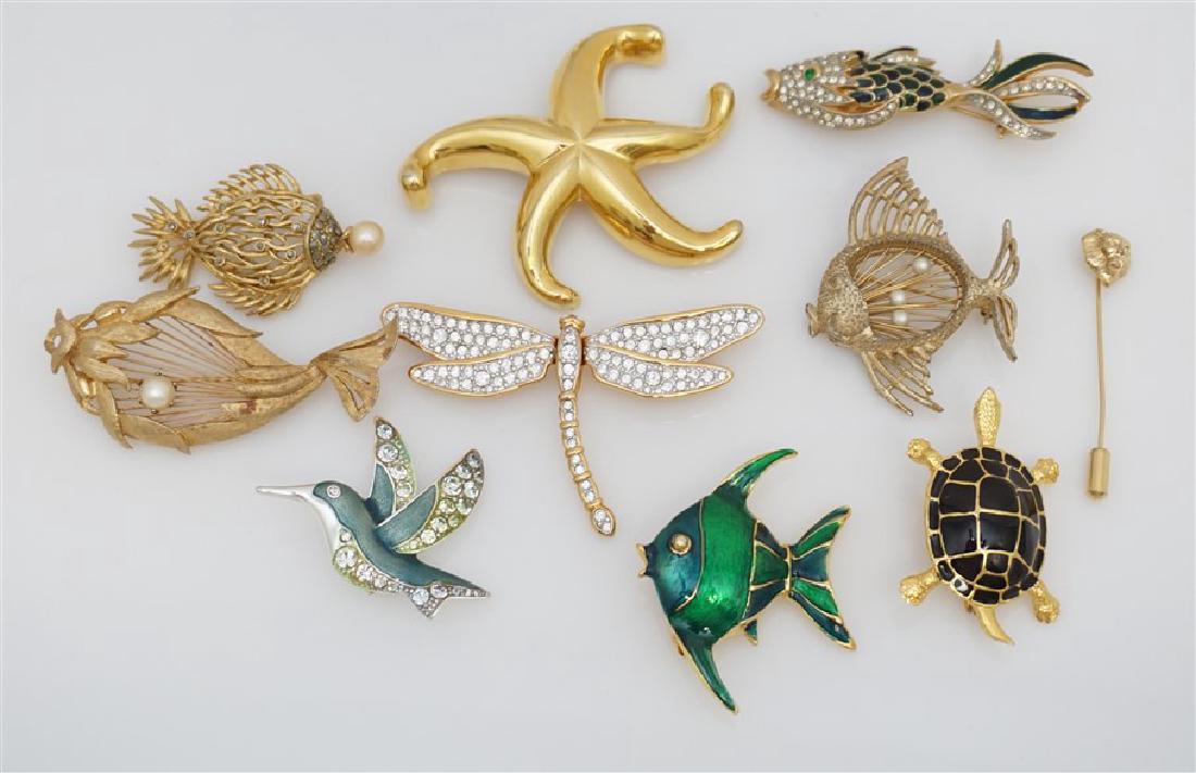10 VINTAGE ANIMAL / FISH  BROOCHES (1 of 6)
