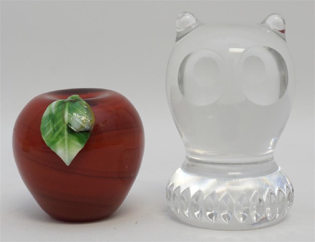 2 PAPERWEIGHTS GRANT RUDOLPH & SPODE (1 of 8)