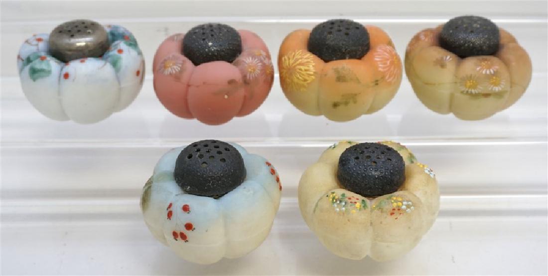 6 MT. WASHINGTON SALT SHAKERS (1 of 8)