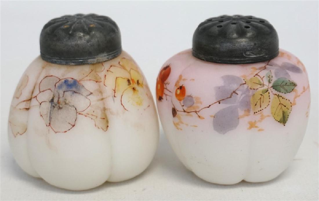 2 MT. WASHINGTON SALT SHAKERS (1 of 8)