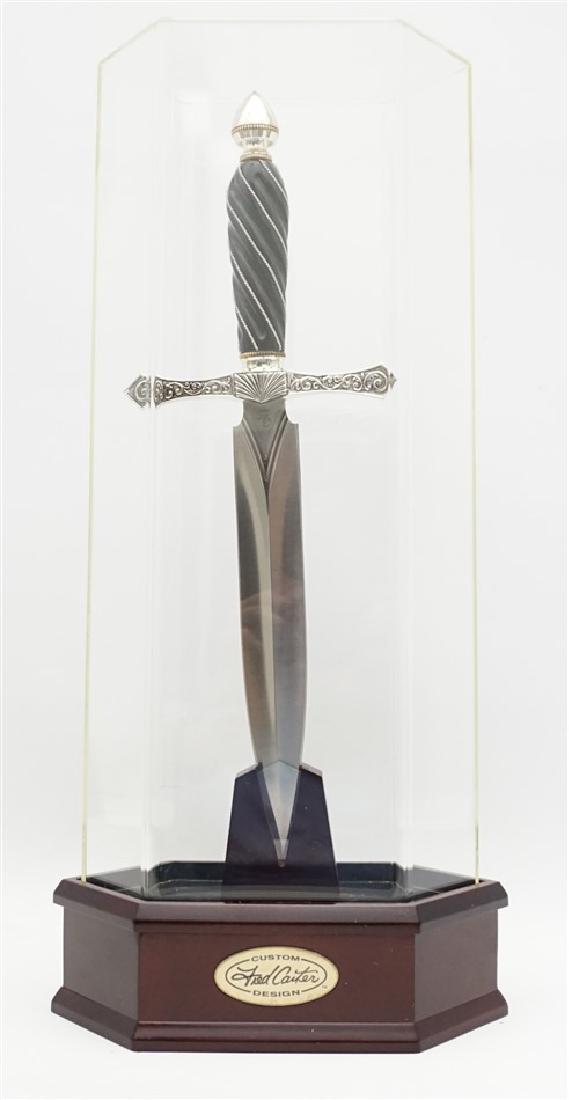 UNITED FRED CARTER 1ST ANNUAL ART KNIFE IN CASE (1 of 6)