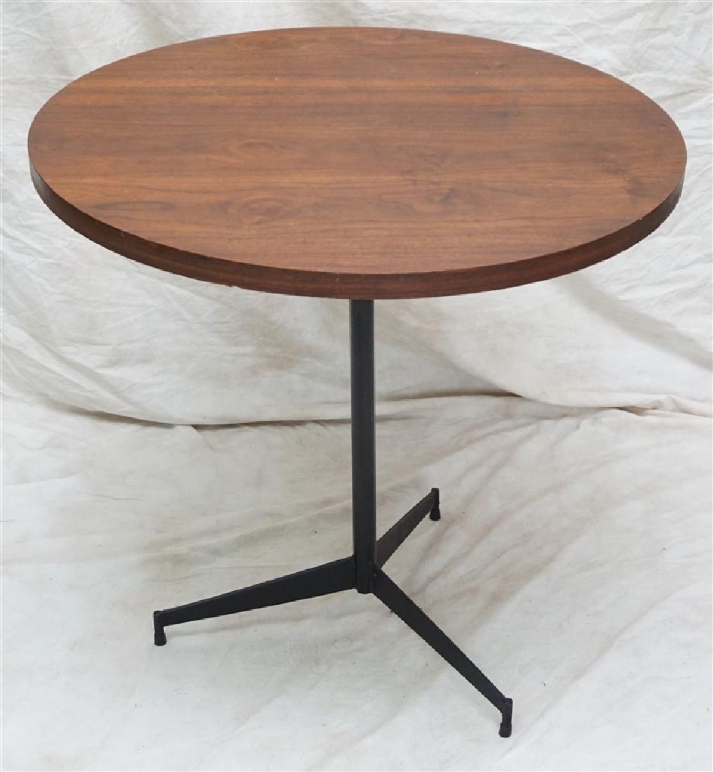 MID CENTURY ATOMIC AGE OCCASIONAL TABLE (1 of 4)