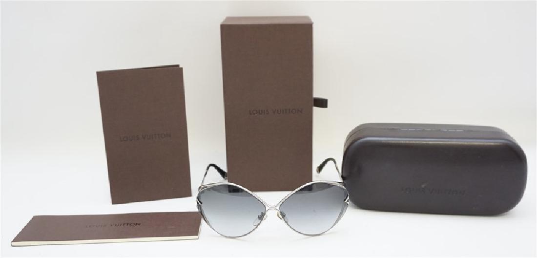 LOUIS VUITTON LAUREL SUNGLASSES ORIG CASE & BOX (1 of 11)