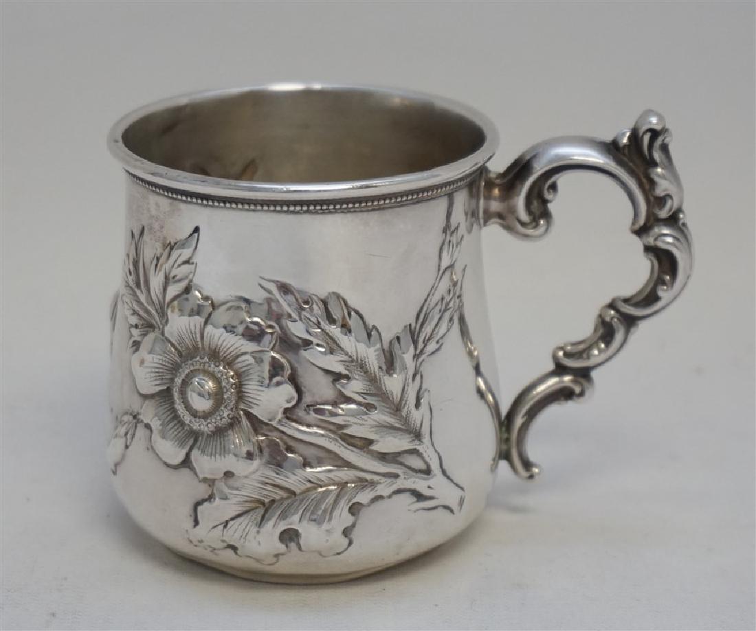 SHREVE STERLING AESTHETIC POPPY & BEE MUG (1 of 10)