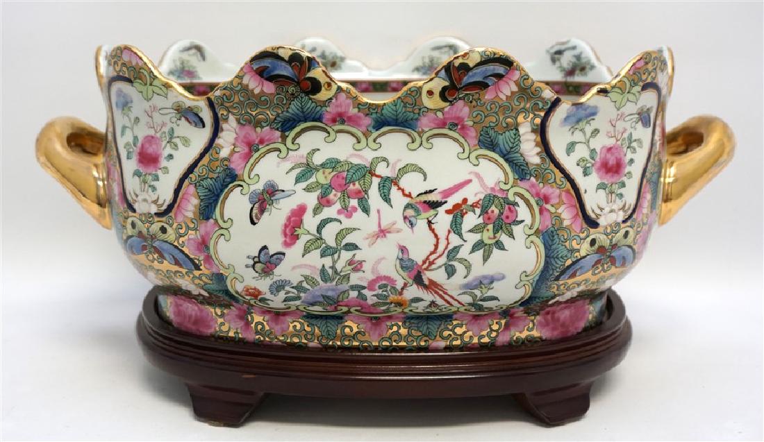 CHINESE EXPORT PORCELAIN FOOT BATH (1 of 11)