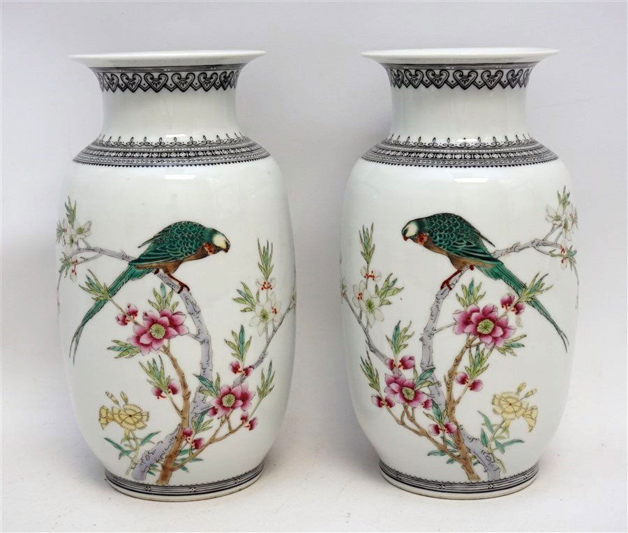 PAIR CHINESE PARROT PORCELAIN VASES (1 of 7)