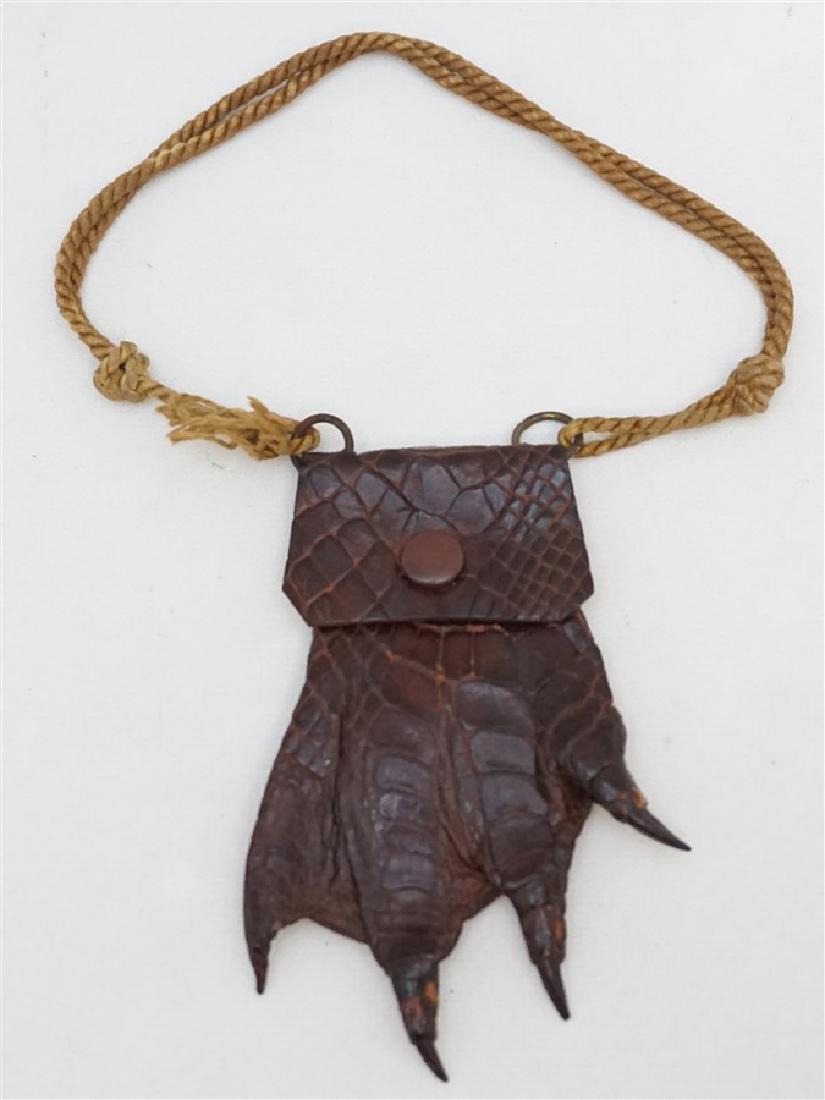 VICTORIAN ALLIGATOR CLAW FOOT PURSE (1 of 5)
