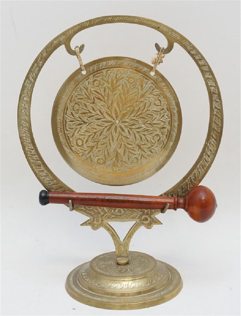 VINTAGE BRASS DINNER GONG (1 of 7)