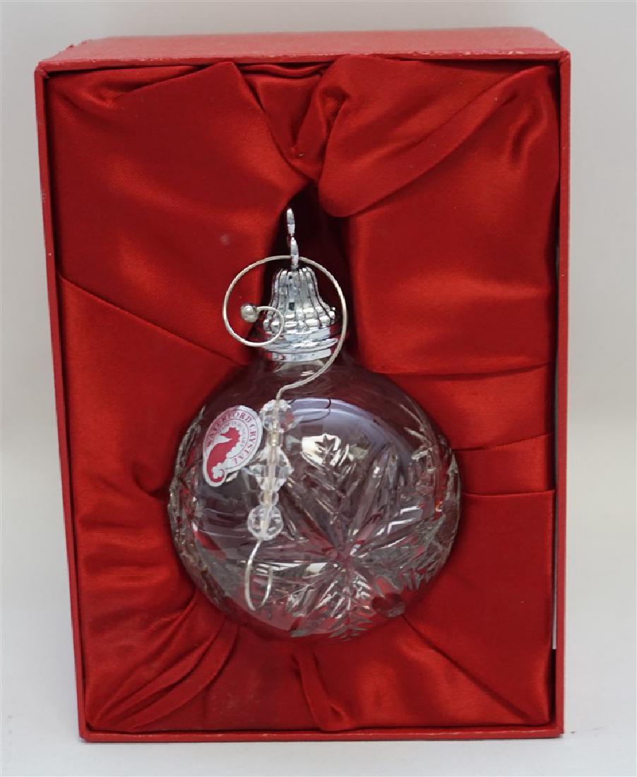 2010 WATERFORD CRYSTAL CHRISTMAS ORNAMENT (1 of 5)