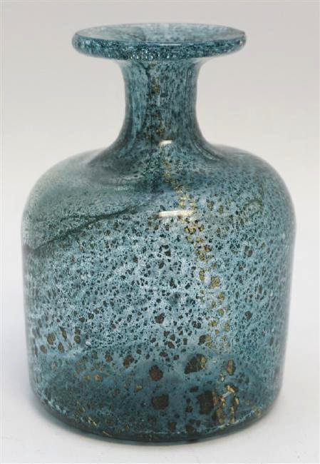 MID CENTURY MURANO BLOWN GLASS VASE W GOLD FLECKS (1 of 5)