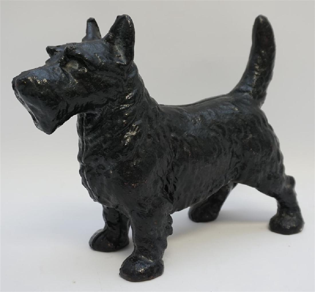 LARGE SCOTTIE DOG CAST IRON DOORSTOP (1 of 8)