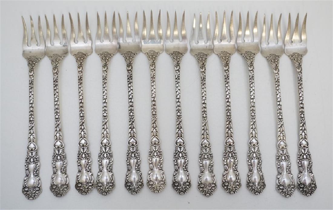 12 GORHAM STERLING OYSTER FORKS (1 of 5)