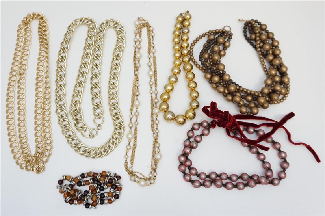 6 COSTUME JEWELRY STATEMENT NECKLACES (1 of 7)