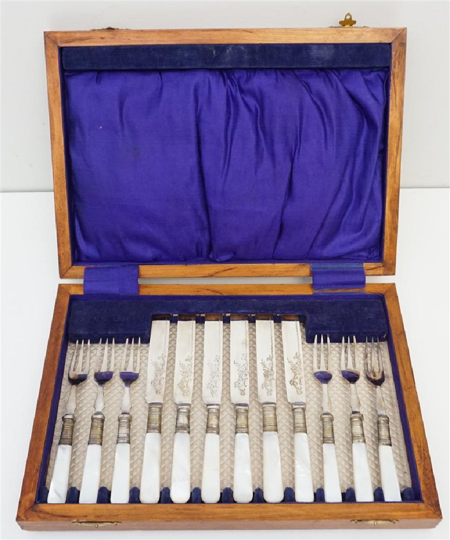 VINTAGE MOP FRUIT SET IN BOX (1 of 7)