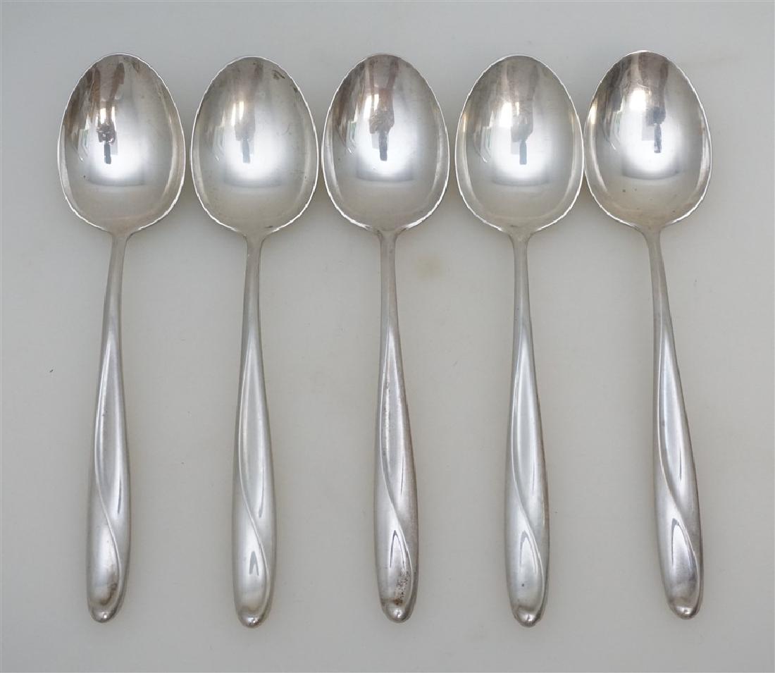 5 STERLING SILVER SCULPTURE SOUP SPOONS (1 of 4)