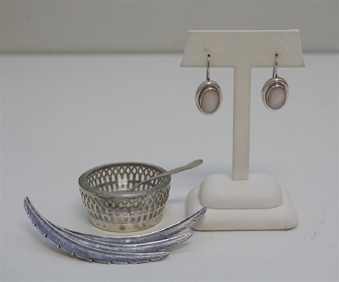 3 PC ESTATE STERLING BEAU JEWELRY & SALT: All are Vintage Estate and in good condition. 1- Large Beau Sterling Silver Feather Brooch 3-3/8" long. 2- Sterling Silver Moonstone Pierced Earrings. 3- Webster Reticulated Sterling Silver Salt Cella