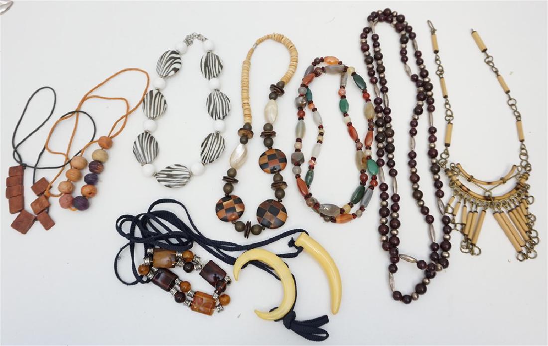 9 PC VINTAGE ESTATE WOOD & STONE JEWELRY (1 of 7)