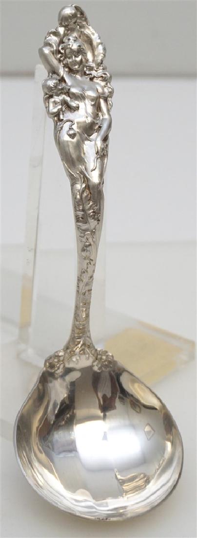 REED & BARTON 'LOVE DISARMED' STERLING GRAVY LADLE (1 of 8)