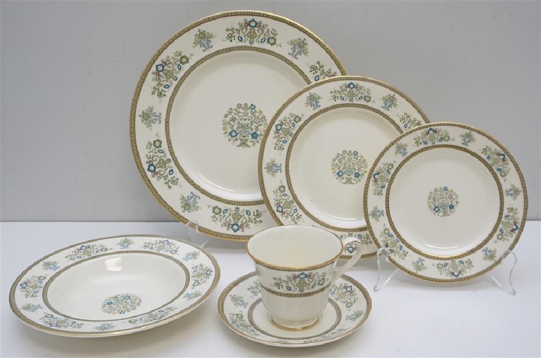 30PC MINTON HENLEY DINNER SERVICE FOR SIX (1 of 7)