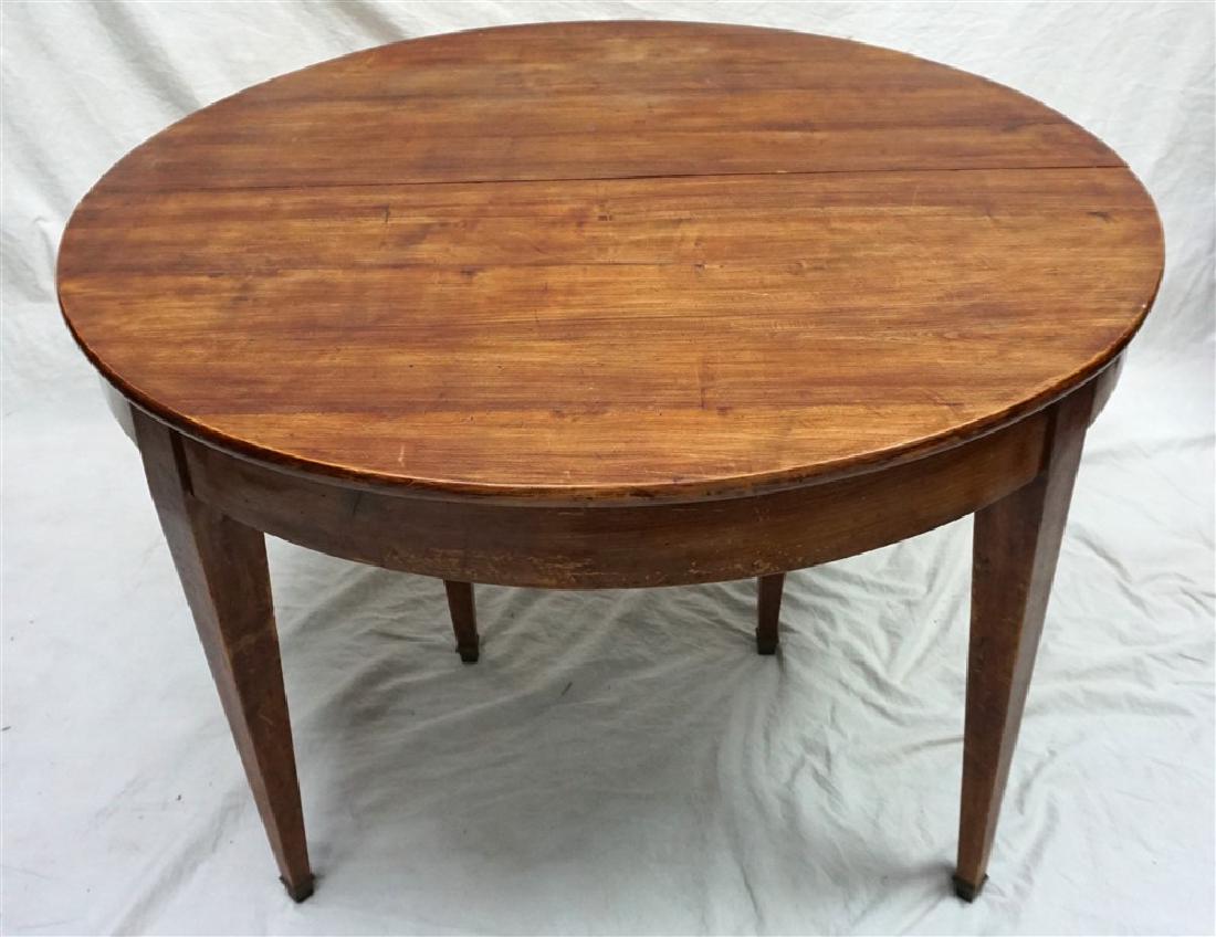 ART DECO ERA ROUND TABLE (1 of 8)