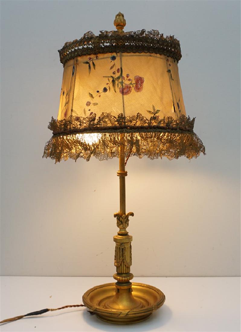 ORNATE GILT BRONZE TABLE LAMP (1 of 7)