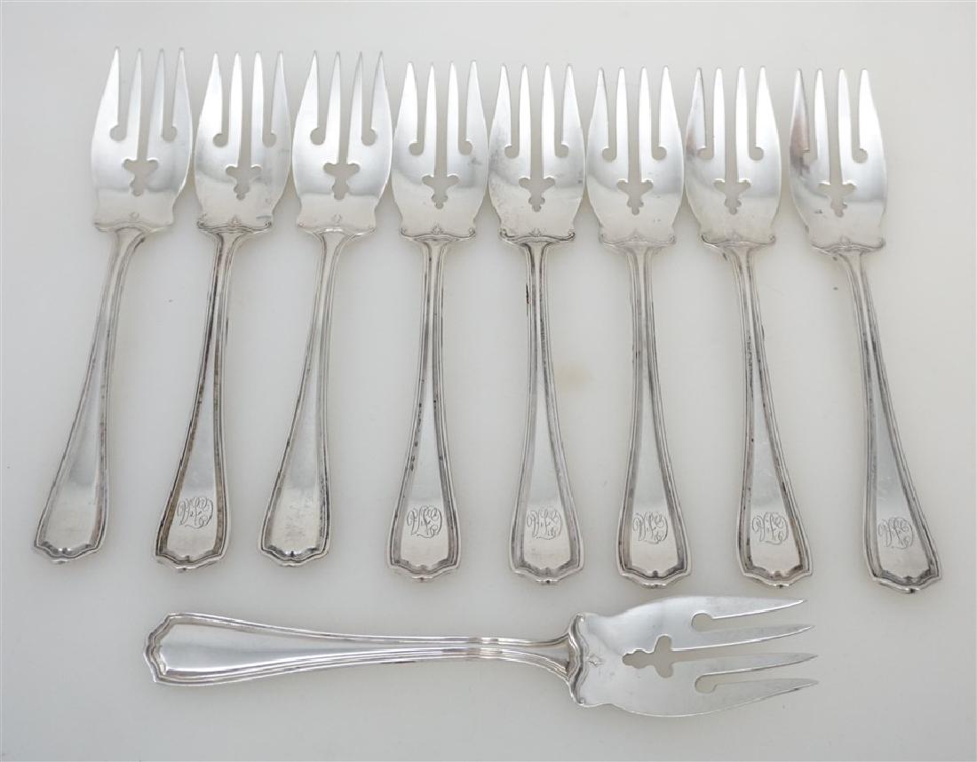 9 STERLING 1907 "HEPPLEWHITE" FORKS (1 of 6)