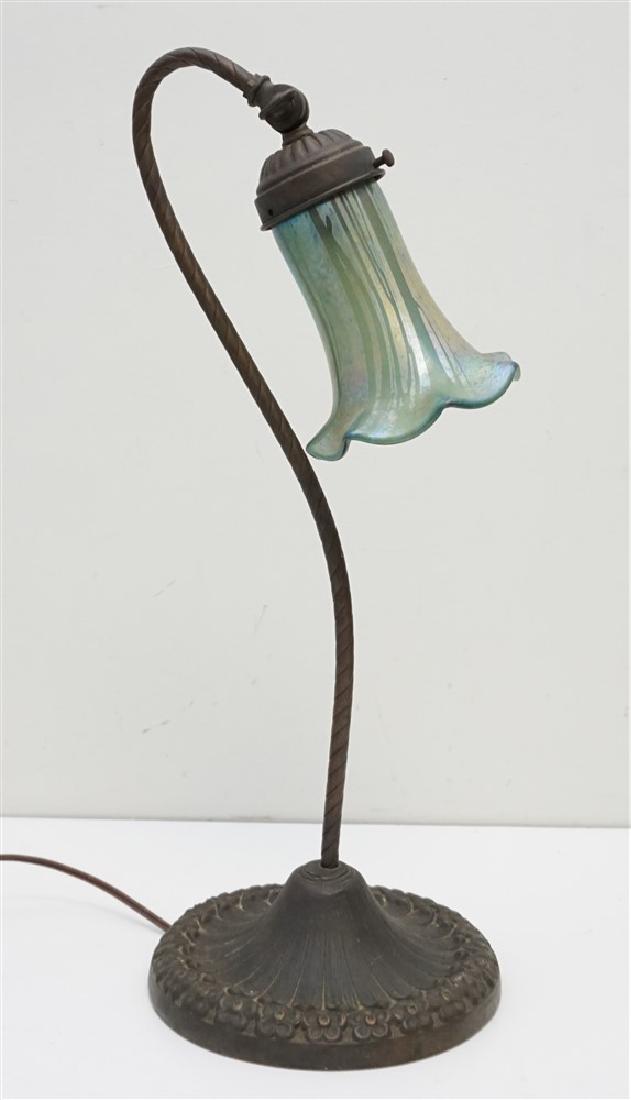 ANTIQUE NON FERROUS METAL LAMP ART GLASS (1 of 10)
