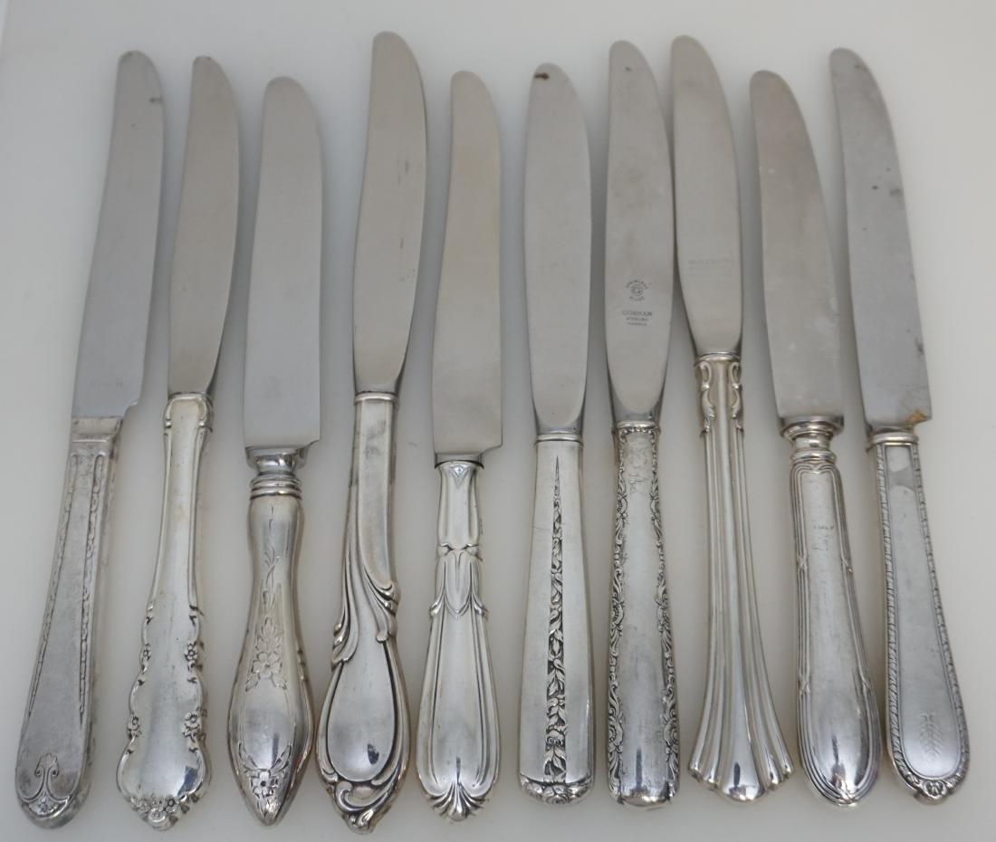 10 STERLING & SILVERPLATE DINNER KNIVES (1 of 6)