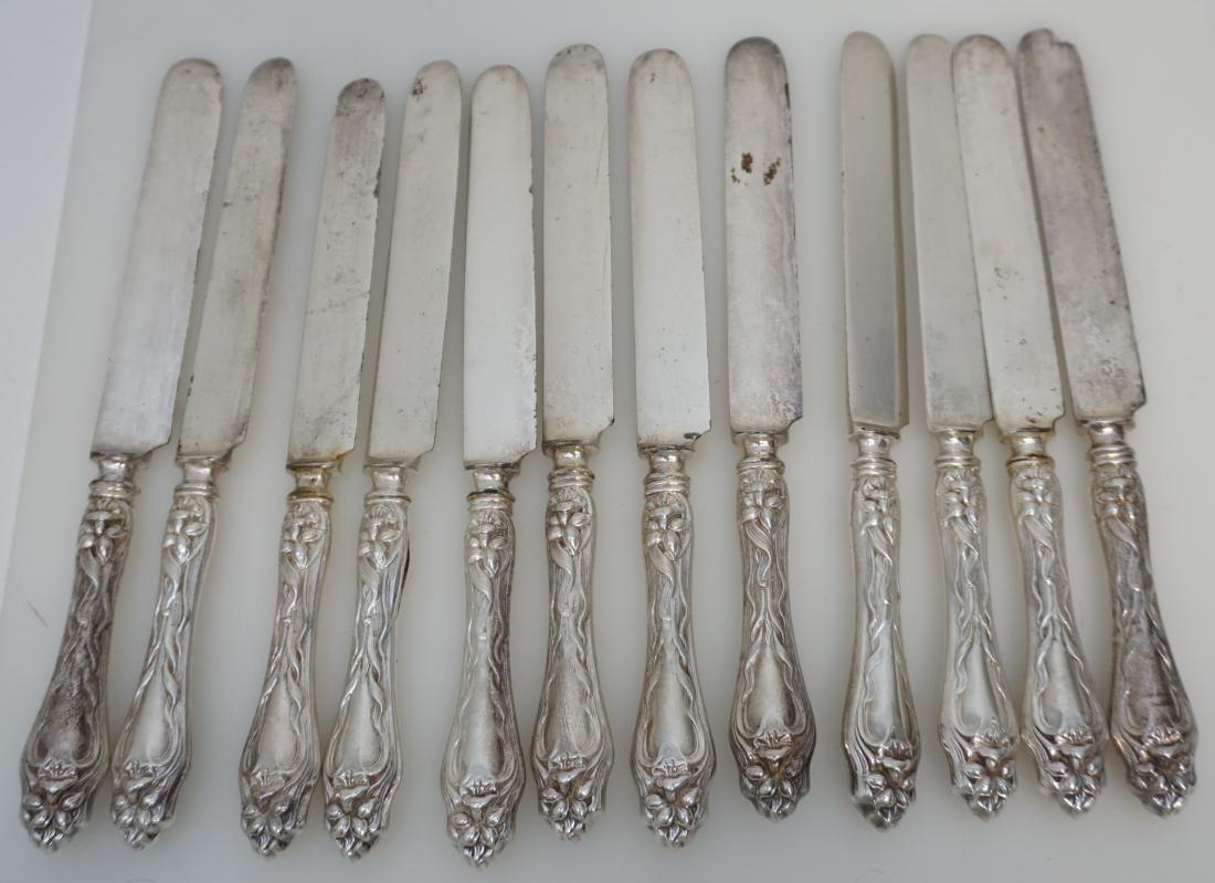 12 AMERICAN STERLING LILY DINNER KNIVES (1 of 8)