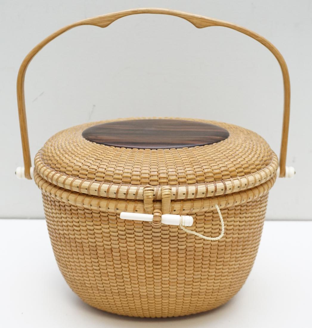 MARTIN BROWN NANTUCKET BASKET PURSE