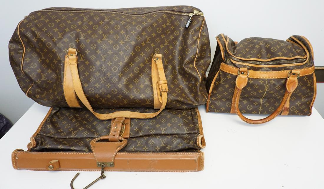 3PC DESIGNER STYLE MONOGRAM LUGGAGE: 3 Pieces Vintage Designer Style Monogrammed Luggage. Garment Bag, large 28" long duffle and small carry on with pocket interior - some spotting to fabric inside and ink to bottom. Weight on all 12 pds