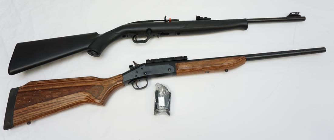 2 RIFLES H&R 308 WIN + MOSSBERG: 1- Mossberg 702 Plinkster Rifle, new in box. Serial EPA4158469. The Mossberg 702 Plinkster is a rifle chambered for the .22 Long Rifle cartridge sold under the Mossberg name. The Mossberg 702 is a com