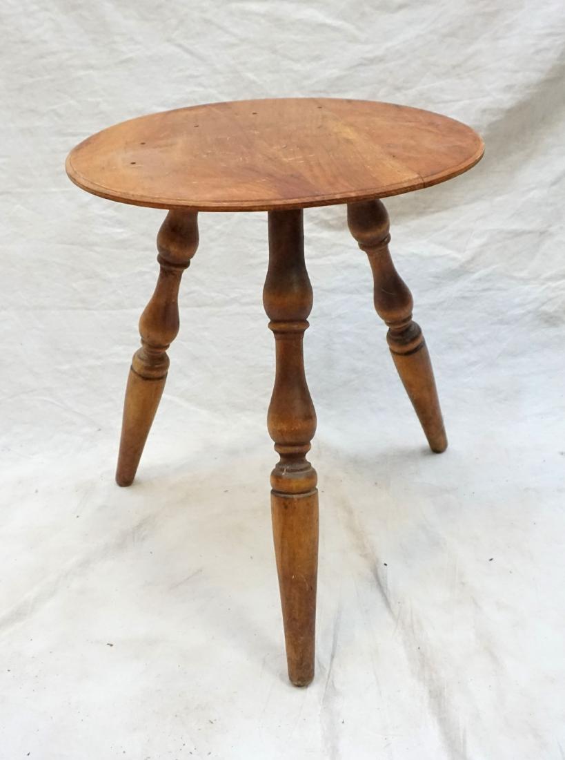 SMALL OAK CANDLE TABLE: Small Oak Candle / Side Table. Good condition, minor wear. 15" round x 17.50" tall PROVENANCE: A Private Charleston SC Estate.