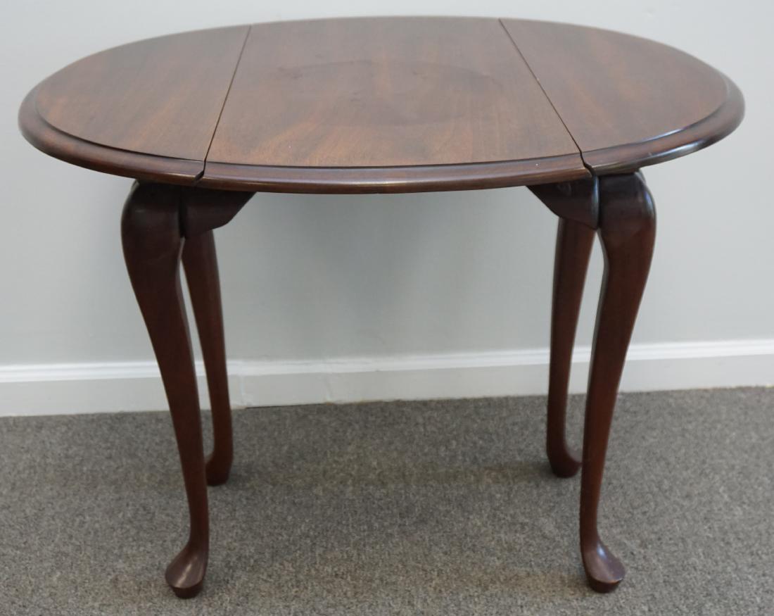 QUEEN ANNE STYLE DROP LEAF: Vintage 20th c. Queen Anne Style Drop Leaf Side Table. 28"x15"x26". PROVENANCE: A Private Charleston SC Estate. ***Pickup only or Shipping on furniture offered through Outward Bound 413-854-3676, TSI 
