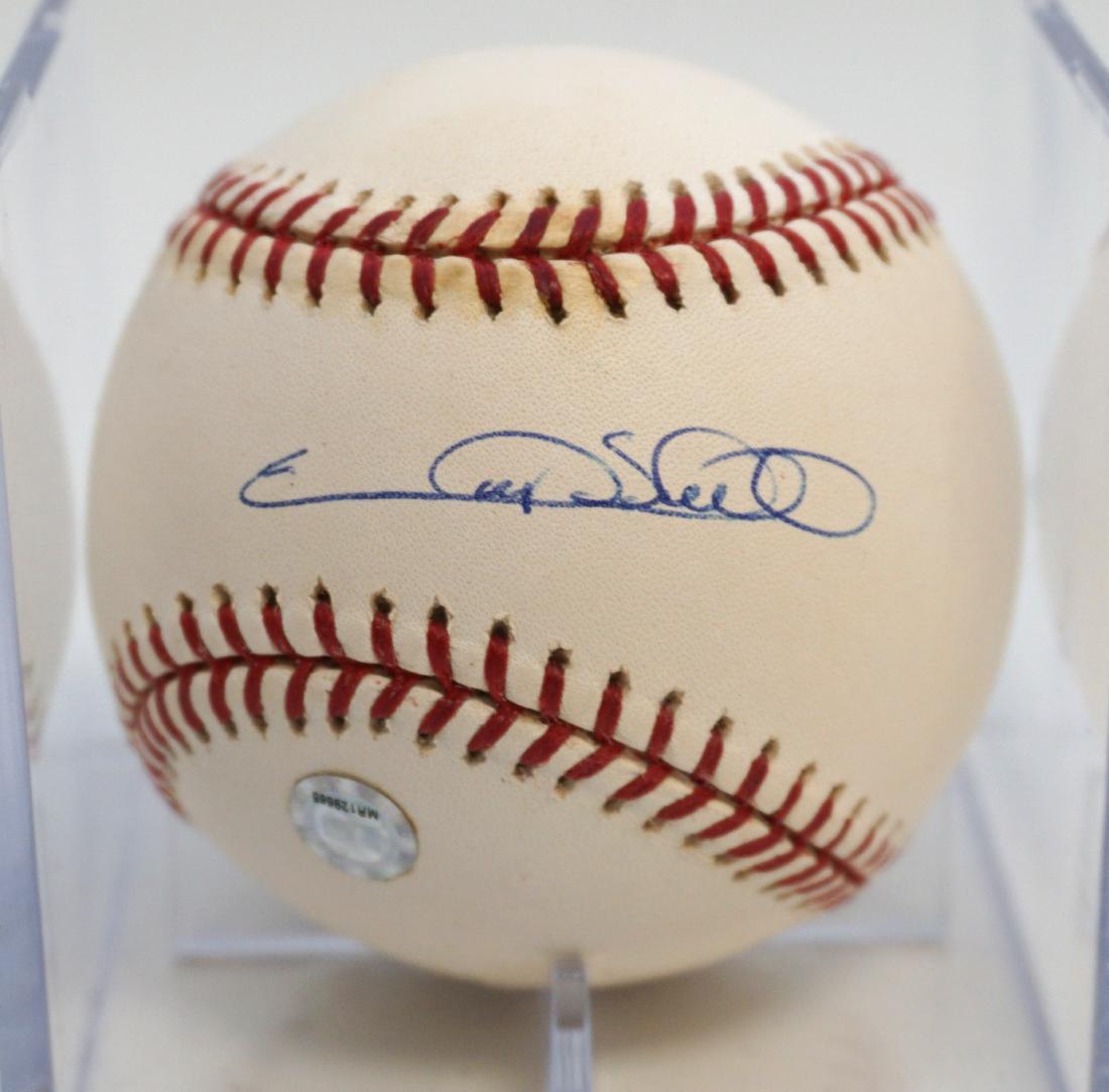 GARY SHEFFIELD AUTOGRAPHED BASEBALL: Gary Sheffield played with eight teams in the major leagues from 1988 to 2009. Sheffield hit his 500th home run on April 17, 2009, the last time this feat has been accomplished. He is a 9 X All Star a