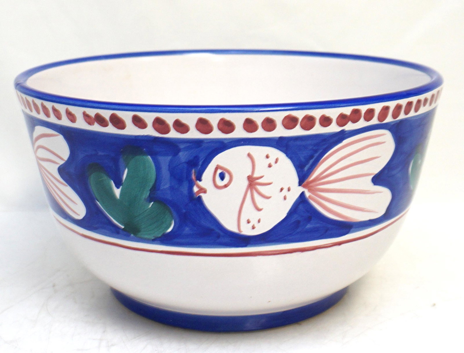 VIETRI CAMPAGNA FISH PESCE LARGE BOWL: Vietri Campagna Fish (Pesce) Deep Serving Bowl. Fish On Royal Blue Border, Red Dots. Vietri's flagship dinnerware collection, Campagna is hand painted by skilled artisans on the Amalfi Coast. These co