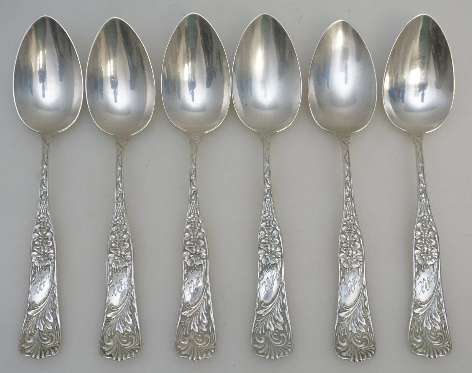 6 AMERICAN STERLING ORNATE SERVING SPOONS (1 of 6)
