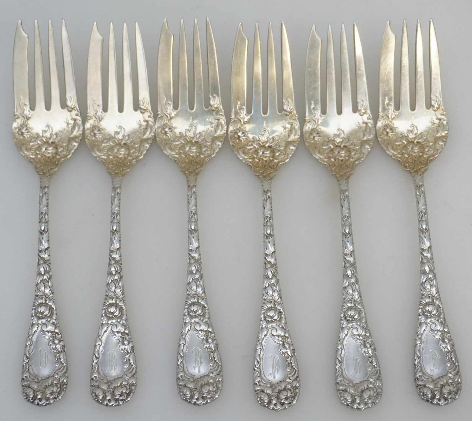 6 STERLING 1893 CHRYSANTHEMUM SALAD FORKS (1 of 7)