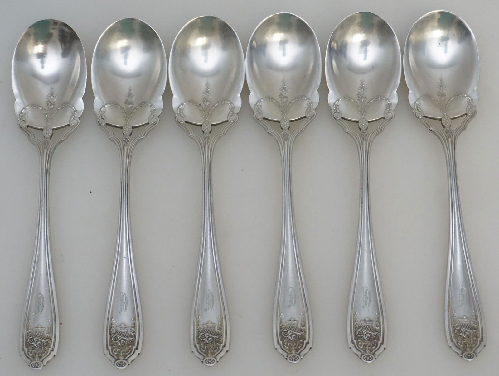 6 STERLING BASKET OF FLOWERS BERRY SPOONS (1 of 6)