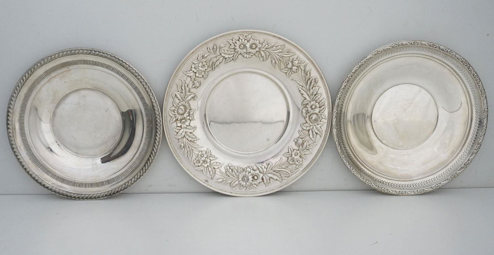3 AMERICAN STERLING SILVER PLATES (1 of 10)