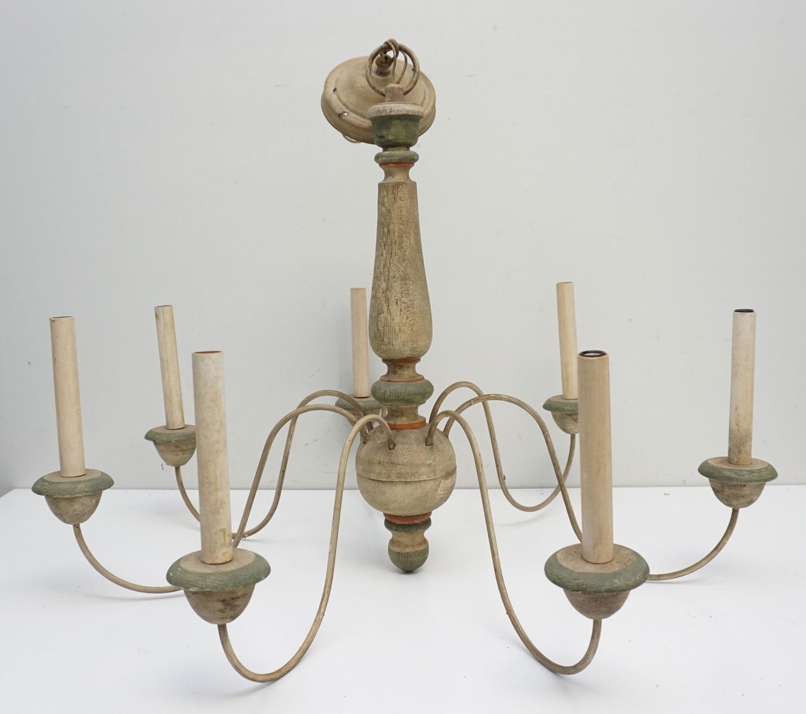 FARMHOUSE RUSTIC WOOD CHANDELIER (1 of 8)