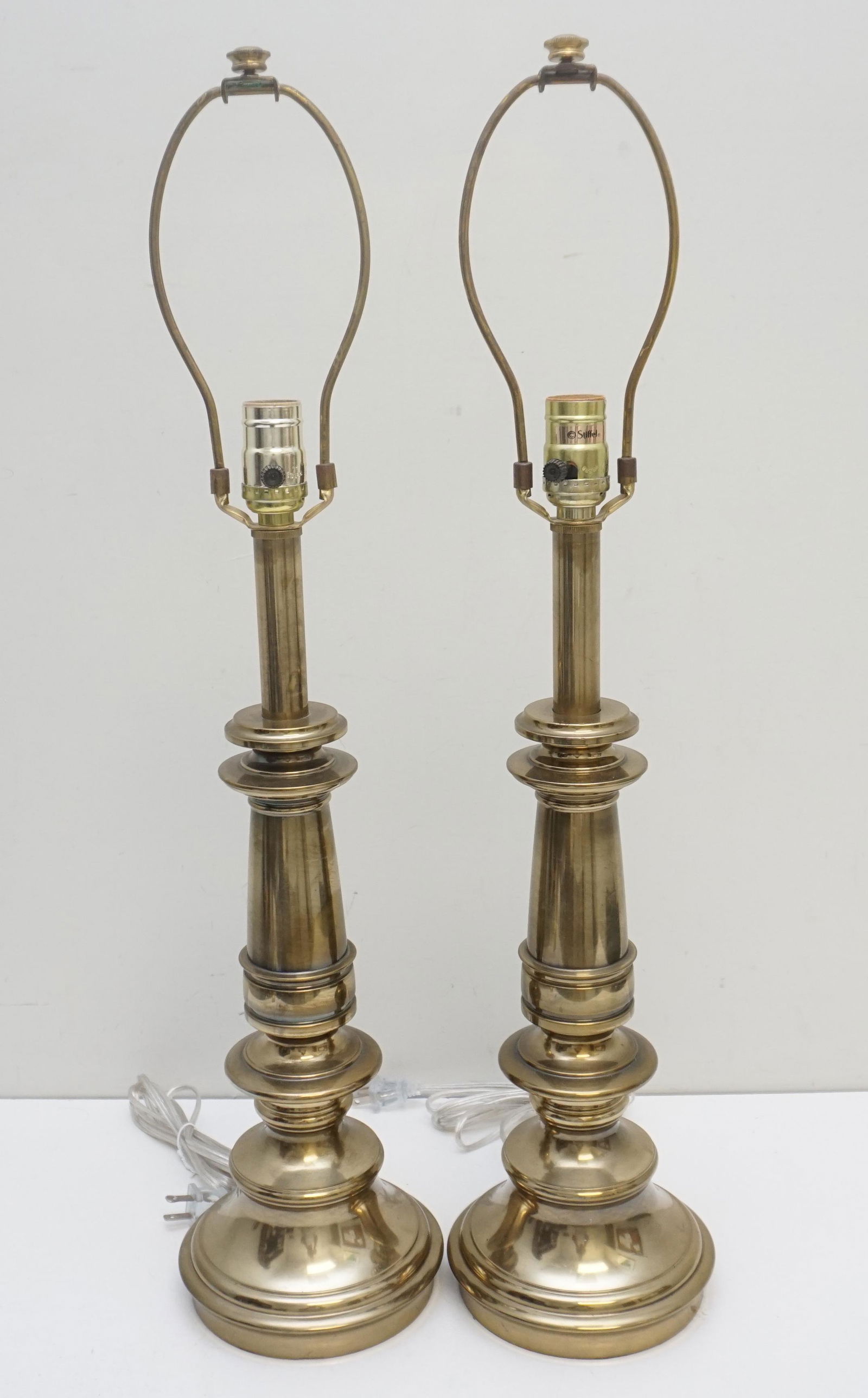 PAIR VINTAGE STIFFEL BRASS LAMPS (1 of 7)