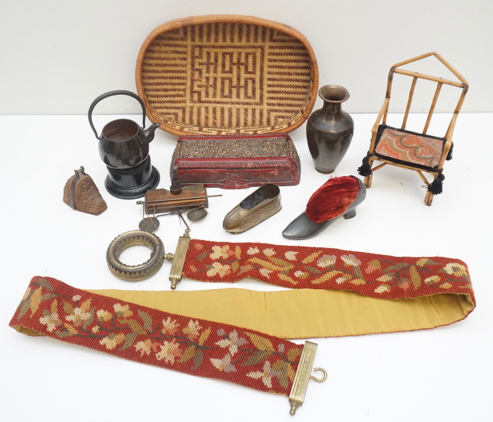 10 PIECE DEALER BOX LOT (1 of 12)